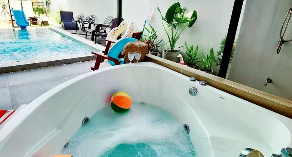 Villa zum Kauf mit 4 Zimmer in Mueang Chiang Mai, Chiang Mai