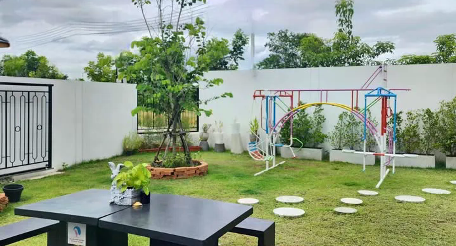 Villa zum Kauf mit 4 Zimmer in Mueang Chiang Mai, Chiang Mai