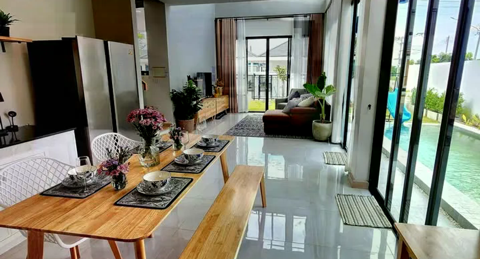 Villa zum Kauf mit 4 Zimmer in Mueang Chiang Mai, Chiang Mai