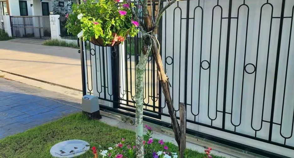 Villa zum Kauf mit 4 Zimmer in Mueang Chiang Mai, Chiang Mai
