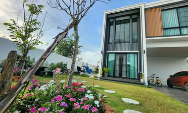 ขาย 4 ห้องนอน วิลล่า 