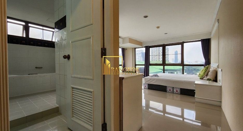 For rent 2 ベッドルーム condo in Watthana, Bangkok