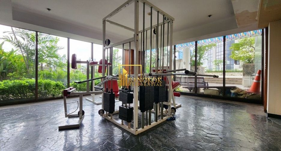 For rent 2 ベッドルーム condo in Watthana, Bangkok
