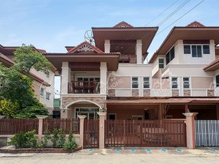 出售 3 卧室 独立屋 在 Mueang Nonthaburi, Nonthaburi