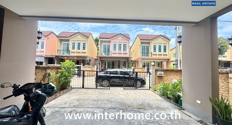 Casa en venta de 4 habitaciones en Mueang Samut Sakhon, Samut Sakhon
