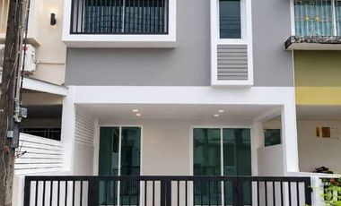 For sale 2 bedrooms townhouse in Mueang Phuket, Phuket