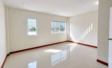 For sale 2 bedrooms townhouse in Mueang Phuket, Phuket