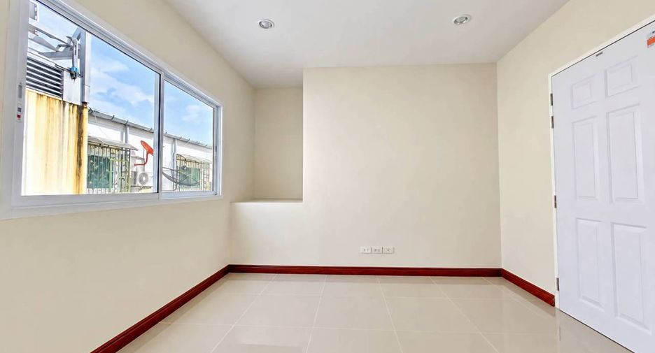For sale 2 bedrooms townhouse in Mueang Phuket, Phuket