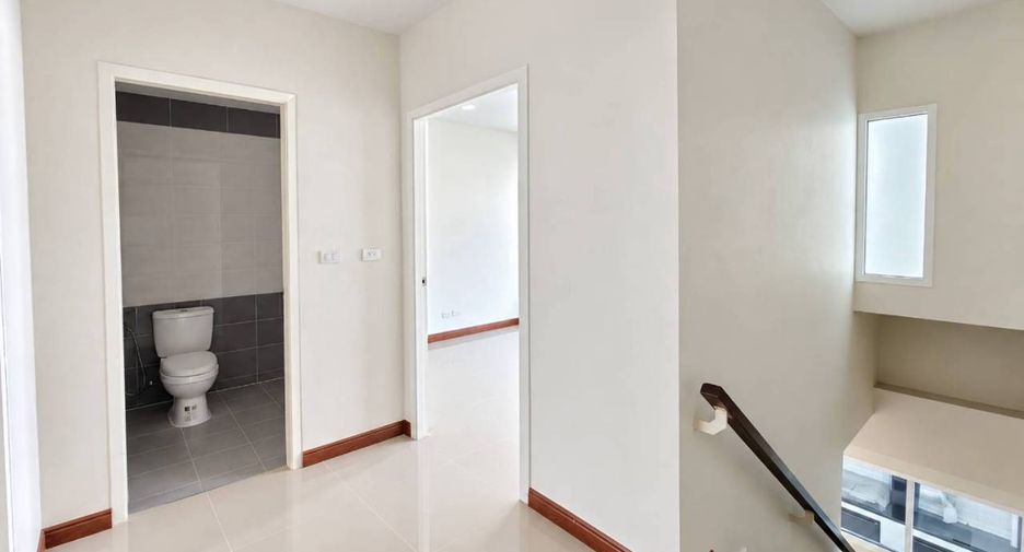 For sale 2 bedrooms townhouse in Mueang Phuket, Phuket