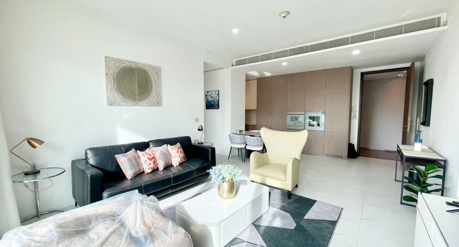 For rent 2 bedrooms condo in Pathum Wan, Bangkok