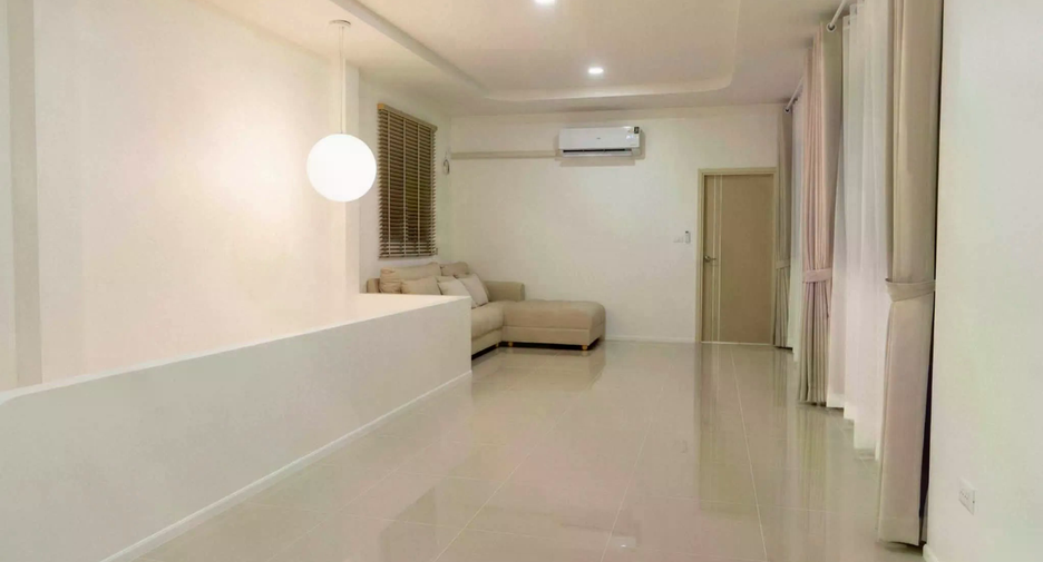 For sale 4 ベッドルーム villa in Saraphi, Chiang Mai