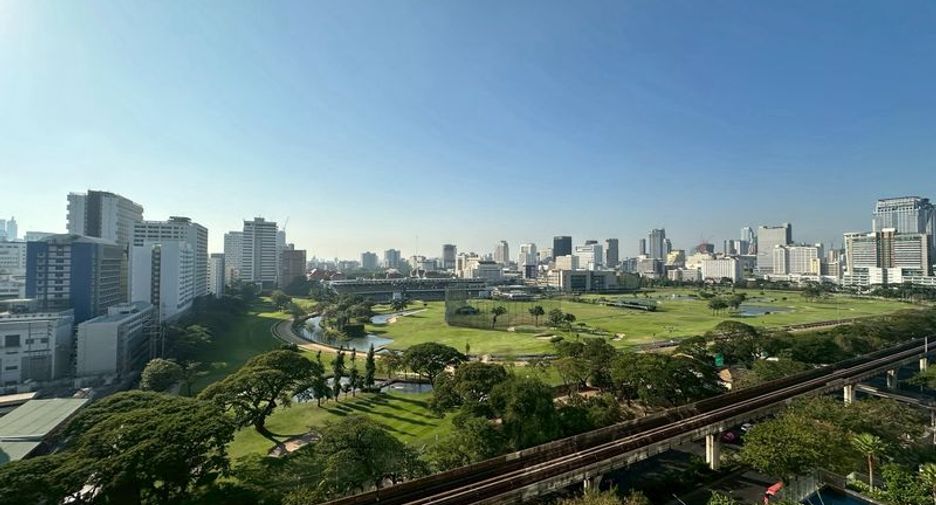 Condo en alquiler de 2 habitaciones en Pathum Wan, Bangkok