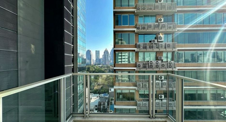 Condo en alquiler de 2 habitaciones en Pathum Wan, Bangkok