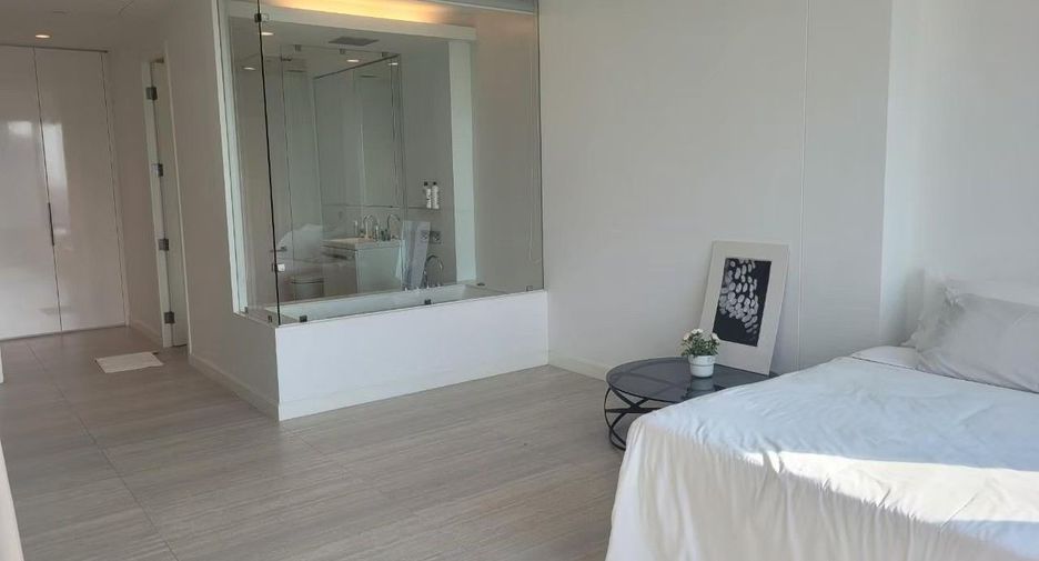 Condo en alquiler de 2 habitaciones en Pathum Wan, Bangkok