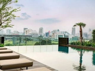 Condo en alquiler de 2 habitaciones en Pathum Wan, Bangkok