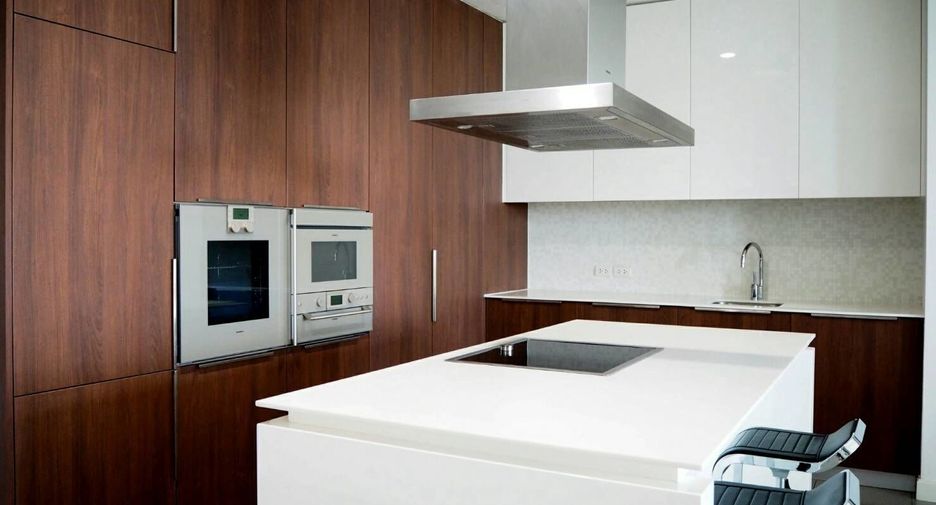 Condo en alquiler de 2 habitaciones en Pathum Wan, Bangkok