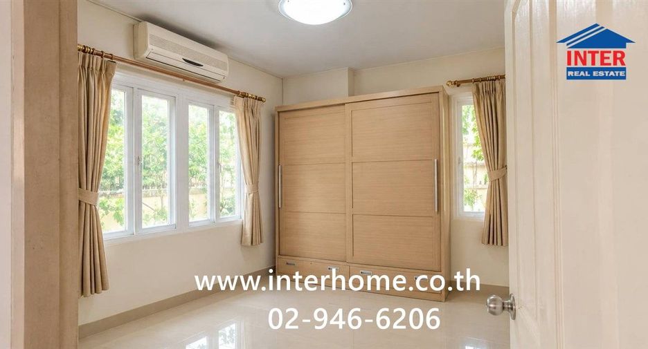 Haus zum Kauf mit 4 Zimmer in Bang Kruai, Nonthaburi