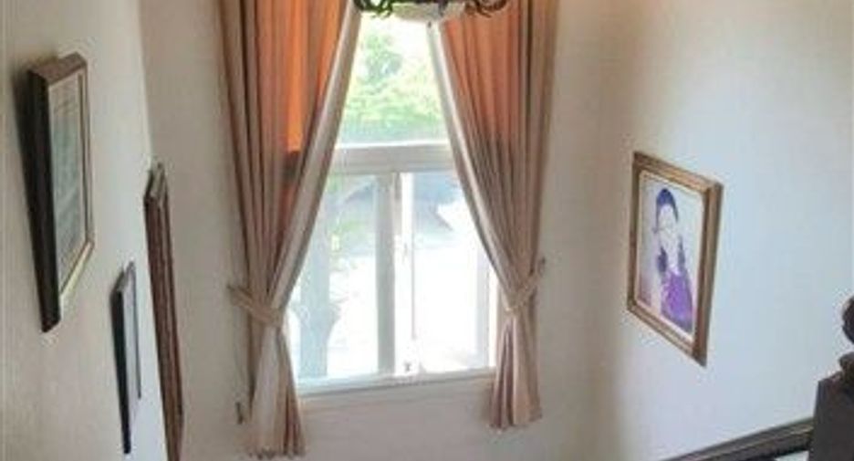 Haus zum Kauf mit 4 Zimmer in Bang Kruai, Nonthaburi