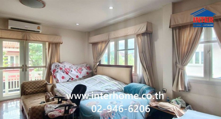 Haus zum Kauf mit 4 Zimmer in Bang Kruai, Nonthaburi
