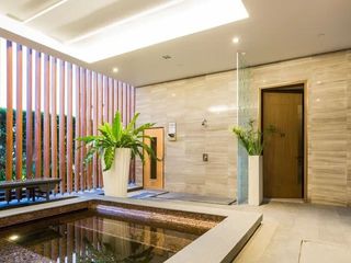 Condo en alquiler de 2 habitaciones en Pathum Wan, Bangkok