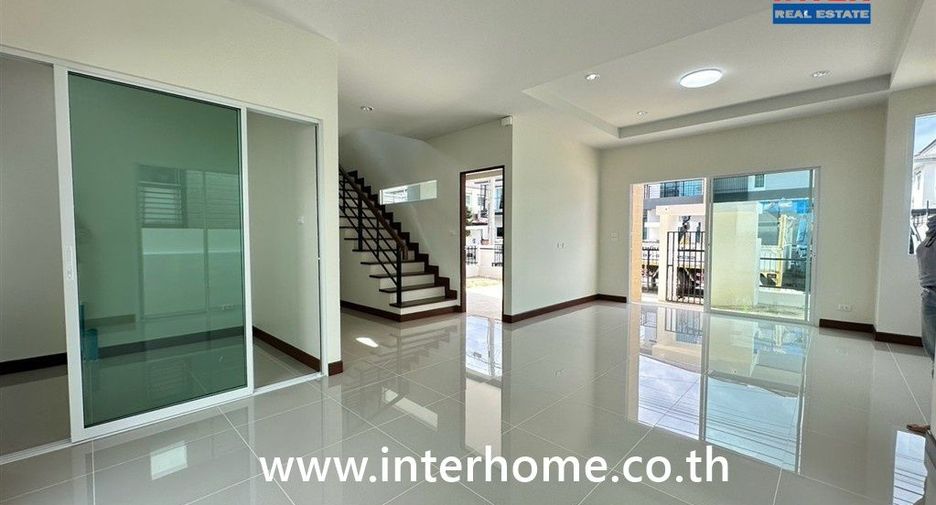 For sale 4 bedrooms house in Bang Khae, Bangkok