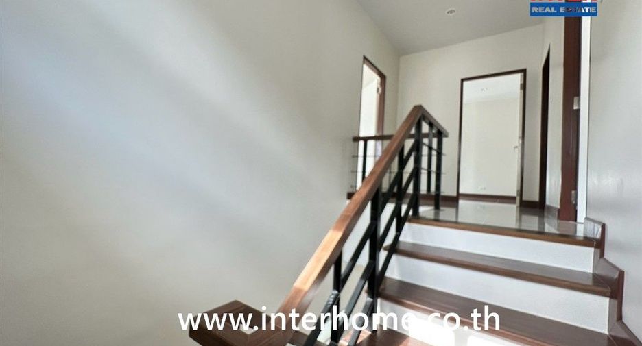 For sale 4 bedrooms house in Bang Khae, Bangkok