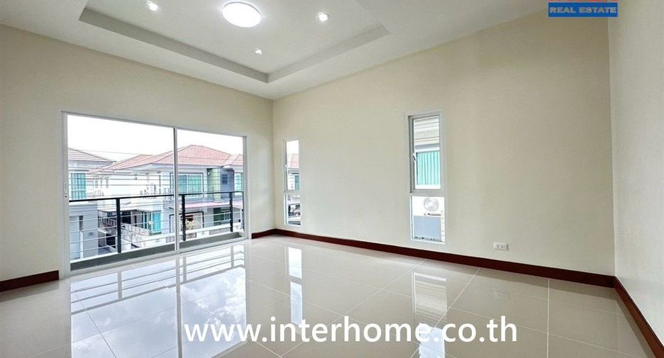 For sale 4 bedrooms house in Bang Khae, Bangkok