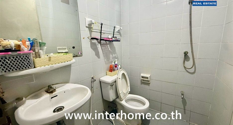 For sale 2 bedrooms townhouse in Lam Luk Ka, Pathum Thani