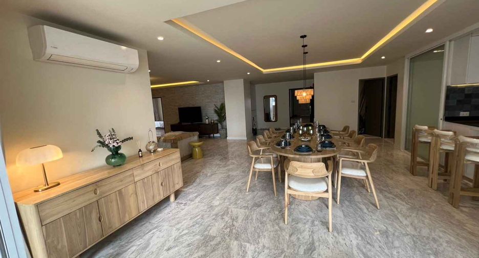 ขาย 3 ห้องนอน คอนโด ใน คลองเตย, กรุงเทพฯ