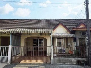 À vendre 2 chambres maison de ville à Mueang Nakhon Si Thammarat, Nakhon Si Thammarat