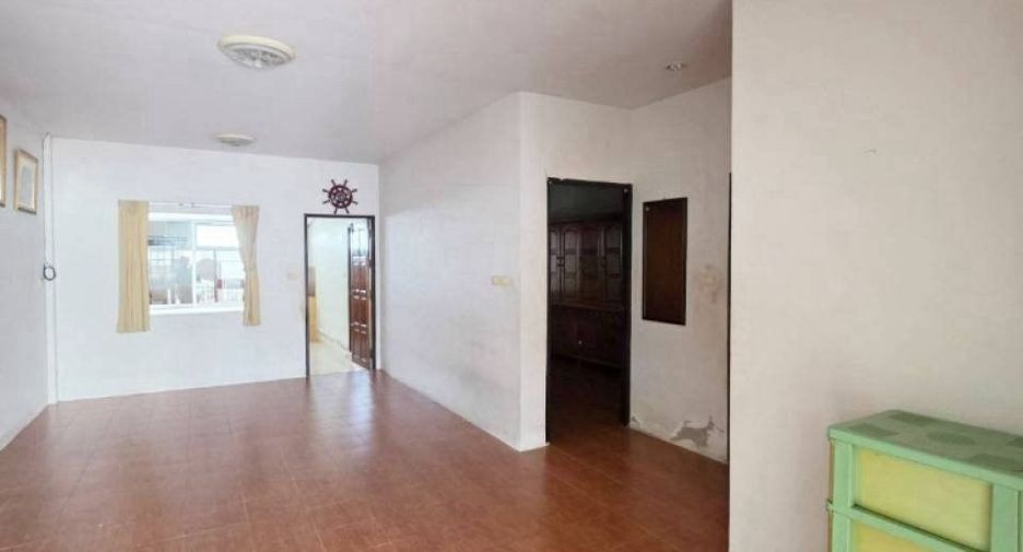 À vendre 2 chambres maison de ville à Mueang Nakhon Si Thammarat, Nakhon Si Thammarat