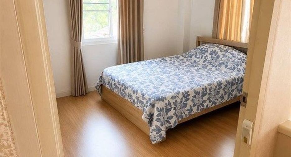 For sale 3 bedrooms house in Saraphi, Chiang Mai