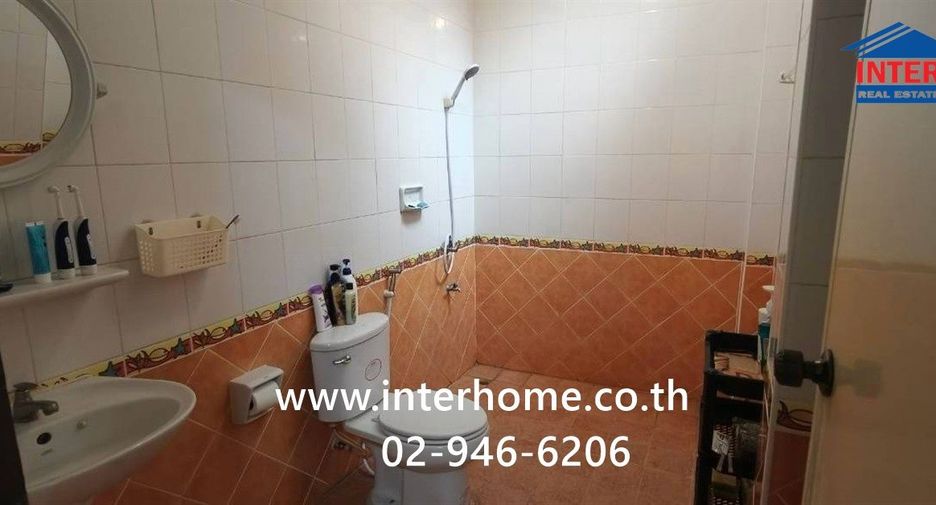 For sale 3 bedrooms house in Saraphi, Chiang Mai