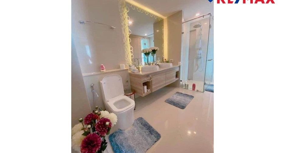 For sale 2 bedrooms condo in Jomtien, Pattaya