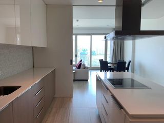 Condo en alquiler de 3 habitaciones en Pathum Wan, Bangkok