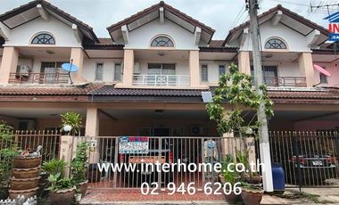 For sale 3 bedrooms townhouse in Mueang Pathum Thani, Pathum Thani