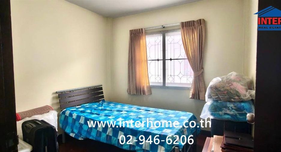 For sale 3 bedrooms townhouse in Mueang Pathum Thani, Pathum Thani