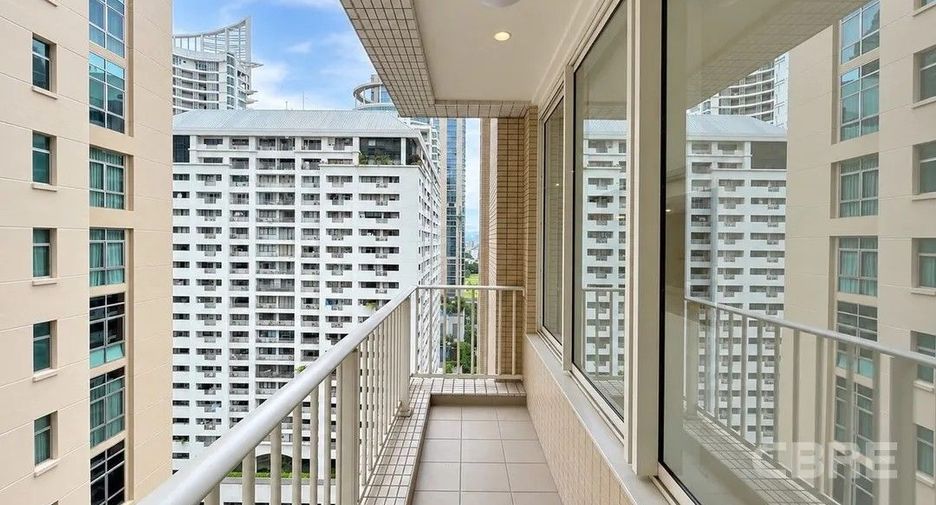For sale 2 bedrooms condo in Pathum Wan, Bangkok