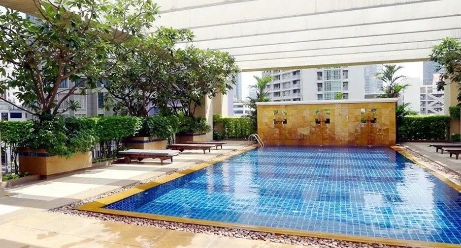 For sale 2 bedrooms condo in Pathum Wan, Bangkok