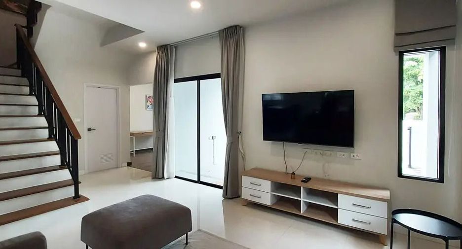 出售 4 卧室 独立屋 在 Nikhom Phatthana, Rayong