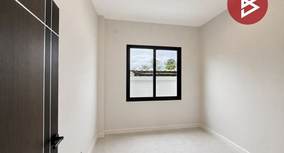 À vendre 3 chambres maison à Phutthamonthon, Nakhon Pathom