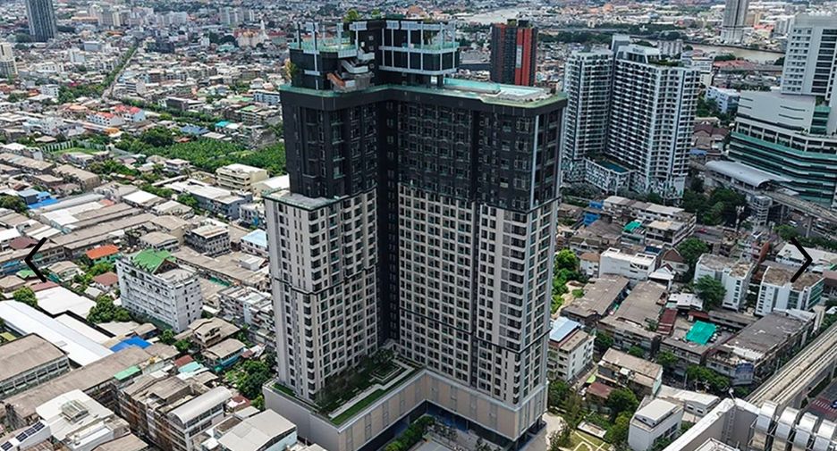 For sale 3 bedrooms condo in Khlong San, Bangkok