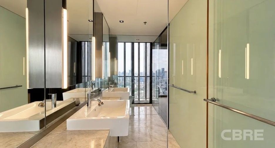 À vendre 3 chambres condo à Sathon, Bangkok