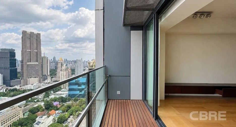 À vendre 3 chambres condo à Sathon, Bangkok