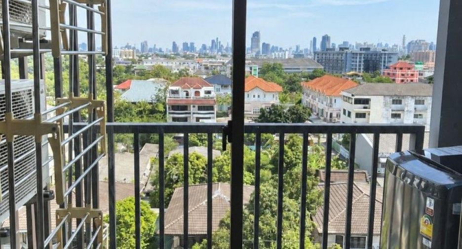 Condo en venta de 2 habitaciones en Huai Khwang, Bangkok