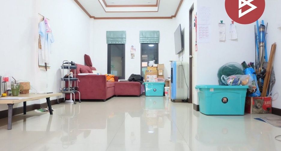 出售 4 卧室 联排别墅 在 Mueang Chon Buri, Chon Buri