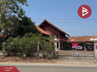 出售 3 卧室 独立屋 在 Wiang Nong Long, Lamphun