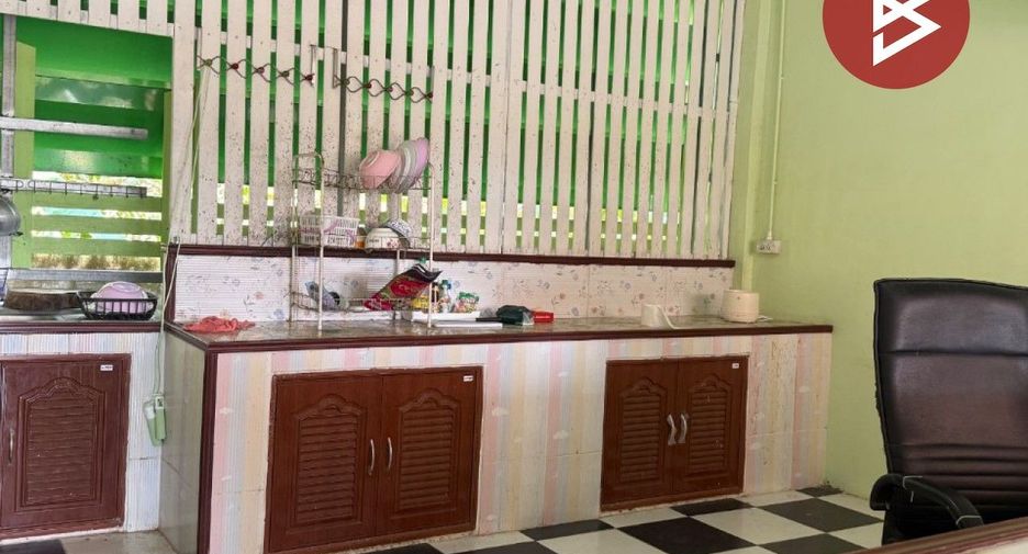 出售 3 卧室 独立屋 在 Wiang Nong Long, Lamphun