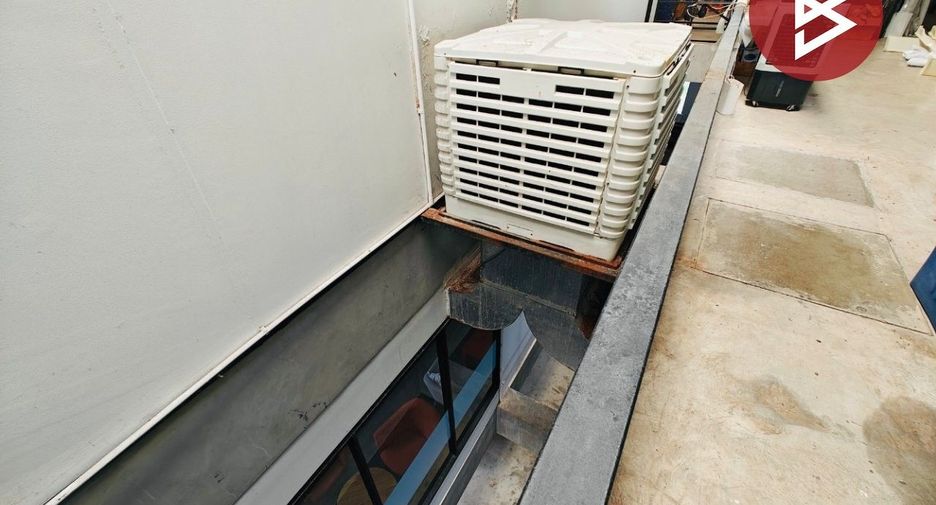 For sale office in Mueang Samut Prakan, Samut Prakan