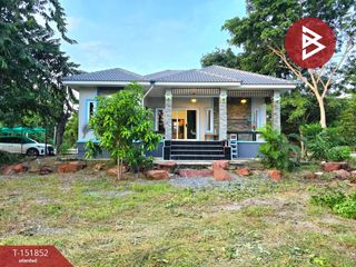 For sale 3 bedrooms house in Mueang Nakhon Pathom, Nakhon Pathom